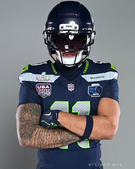 SEA Super Bowl LX - 50th Anniversary Patch Gold Vapor Limited Jersey N6 - Stitched